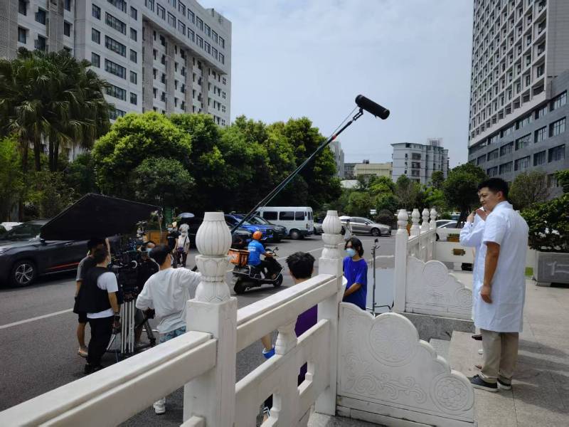 开福区广告片拍摄公司低成本实现高规格制作的诀窍